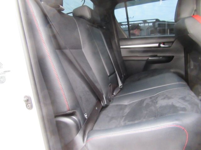 TOYOTA HILUX 4WD 2023 Image 31