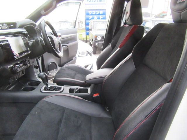 TOYOTA HILUX 4WD 2023 Image 31