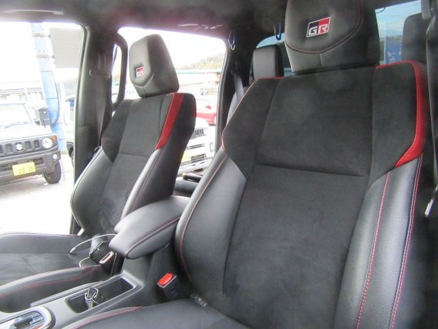 TOYOTA HILUX 4WD 2023 Image 31