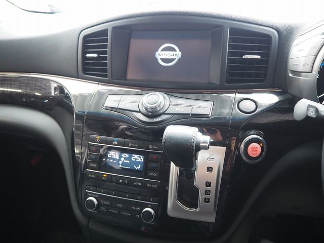 NISSAN ELGRAND  4WD 2016 Image 31