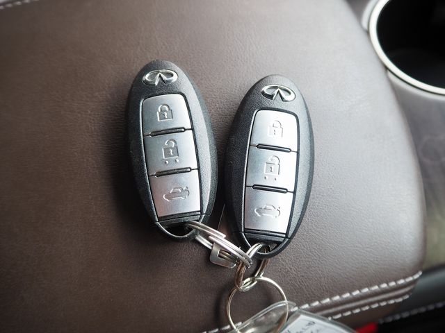 NISSAN SKYLINE HYBRID 2017 Image 31