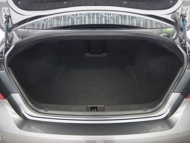 NISSAN FUGA 4WD 2015 Image 31