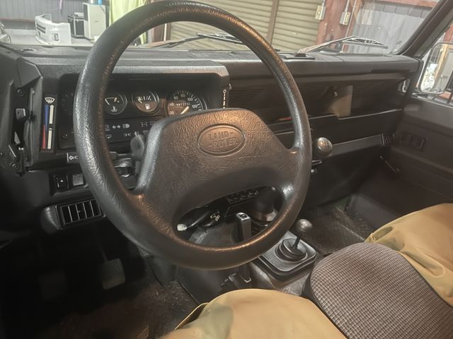 ROVER DEFENDER 2002 Image 31