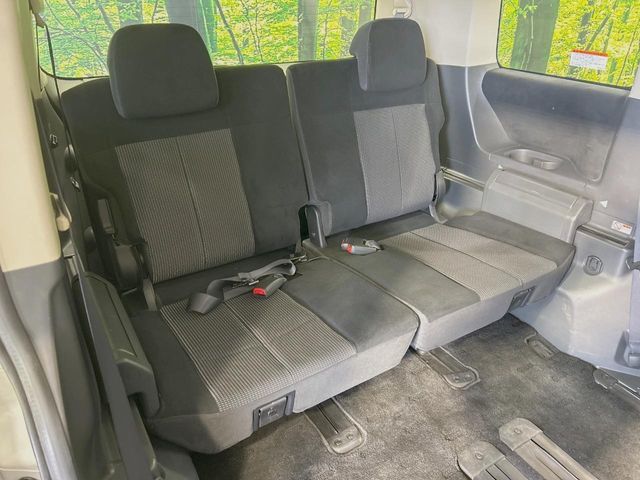 MITSUBISHI DELICA D:5 2WD 2007 Image 31