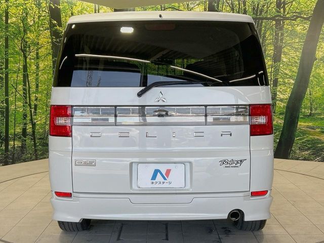 MITSUBISHI DELICA D:5 2WD 2007 Image 31