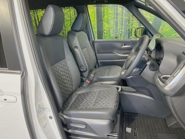 TOYOTA VOXY HYBRID 2024 Image 31