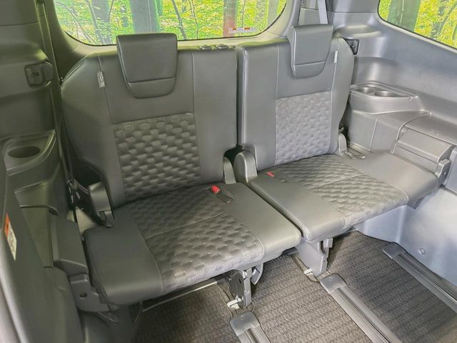 TOYOTA VOXY HYBRID 2024 Image 31