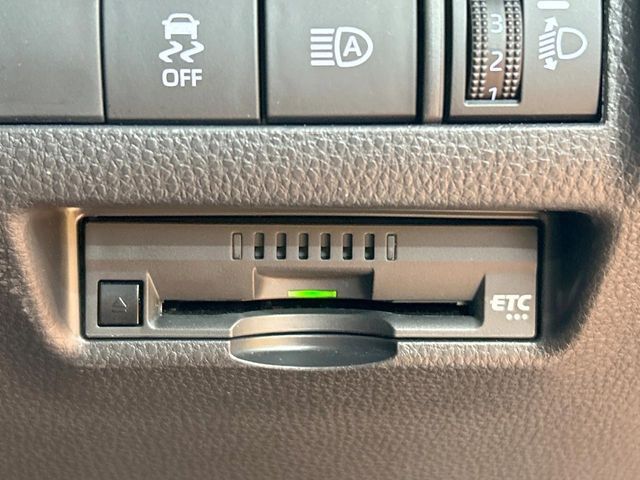 TOYOTA HARRIER 2WD 2022 Image 31