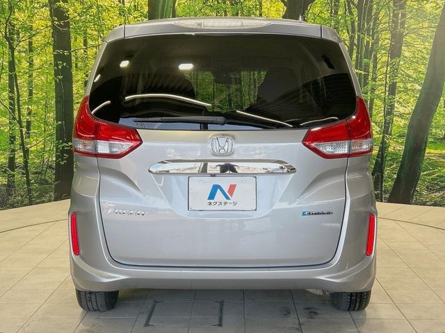 HONDA FREED HYBRID 2017 Image 31