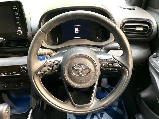 TOYOTA YARIS CROSS HYBRID 2022 Image 31