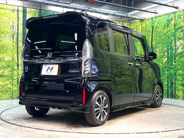 HONDA N BOX CUSTOM 2020 Image 31