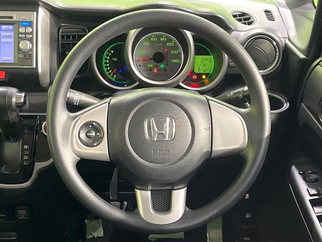 HONDA N BOX 2013 Image 31