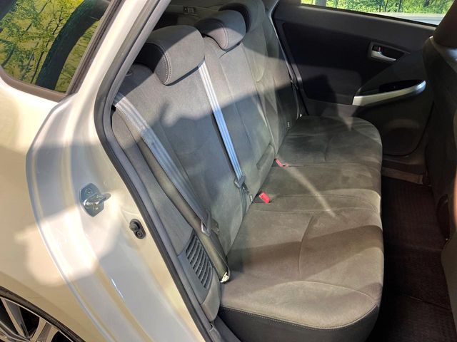 TOYOTA PRIUS 2011 Image 31