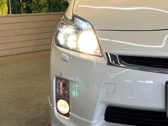 TOYOTA PRIUS 2011 Image 31