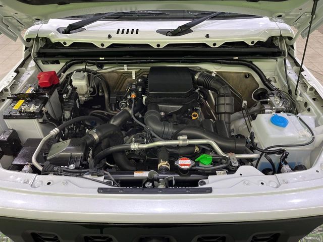 SUZUKI JIMNY 4WD 2024 Image 31