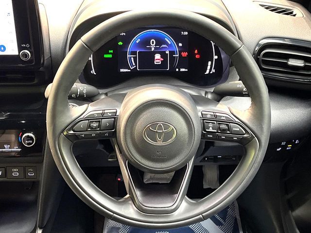 TOYOTA YARIS CROSS HYBRID 2024 Image 31