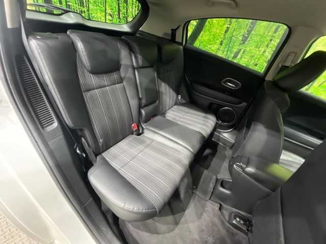 HONDA VEZEL HYBRID 2015 Image 31