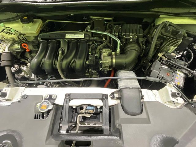 HONDA VEZEL HYBRID 2015 Image 31