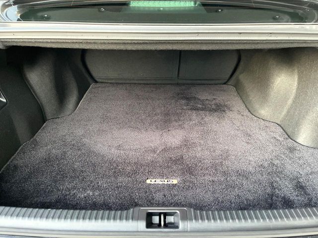 TOYOTA LEXUS IS300H 2023 Image 31