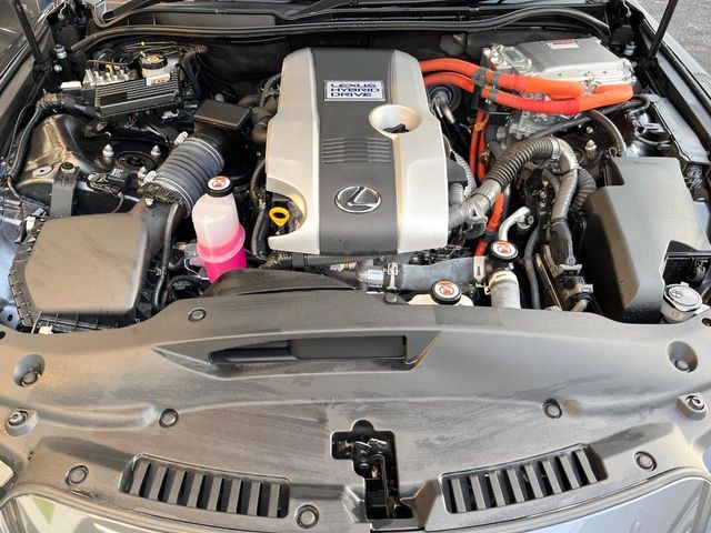 TOYOTA LEXUS IS300H 2023 Image 31