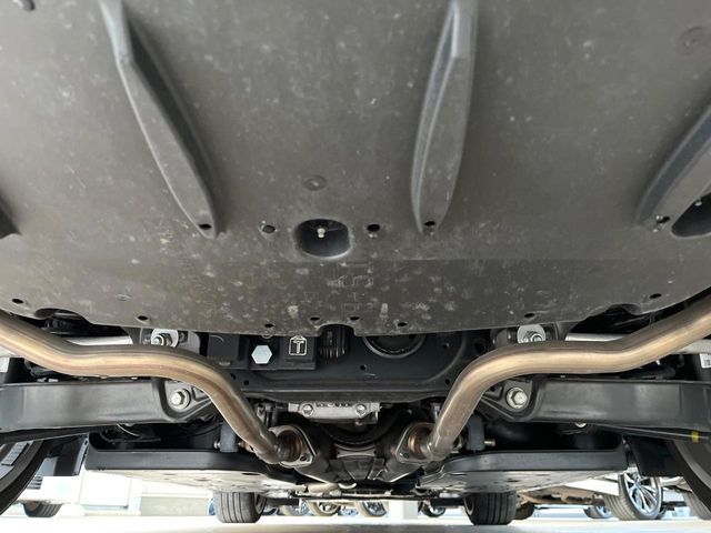 TOYOTA LEXUS IS300H 2023 Image 31