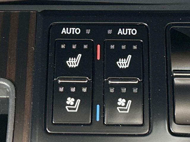 TOYOTA LEXUS RX450H 2WD 2019 Image 31