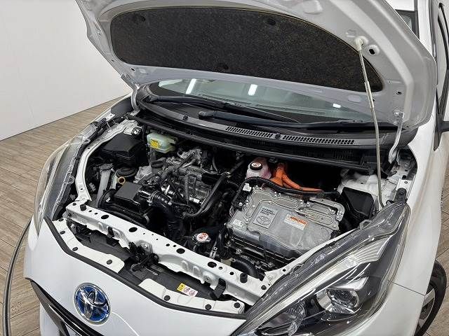 TOYOTA AQUA 2017 Image 31