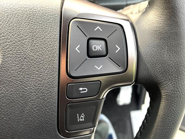 TOYOTA HIACE VAN 2WD 2025 Image 31