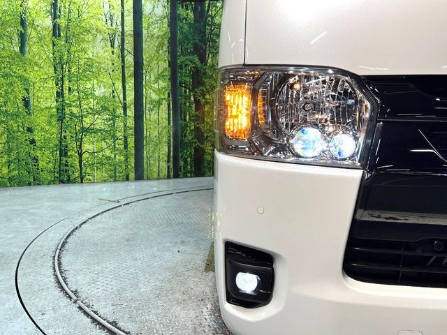 TOYOTA HIACE VAN 2WD 2025 Image 31