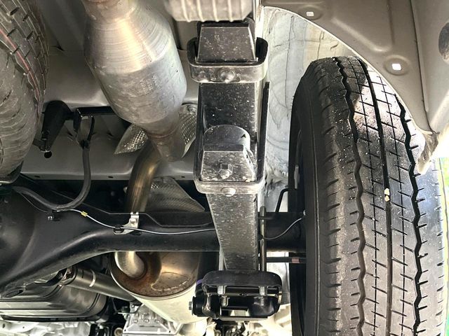 TOYOTA HIACE VAN 2WD 2025 Image 31