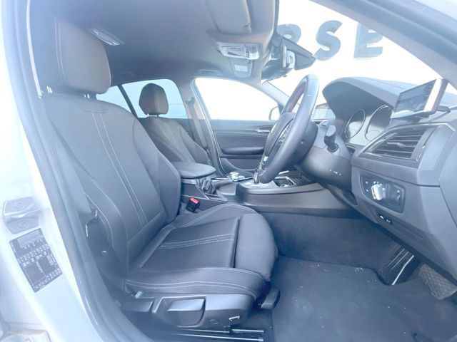 BMW 1SERIES 2018 Image 31