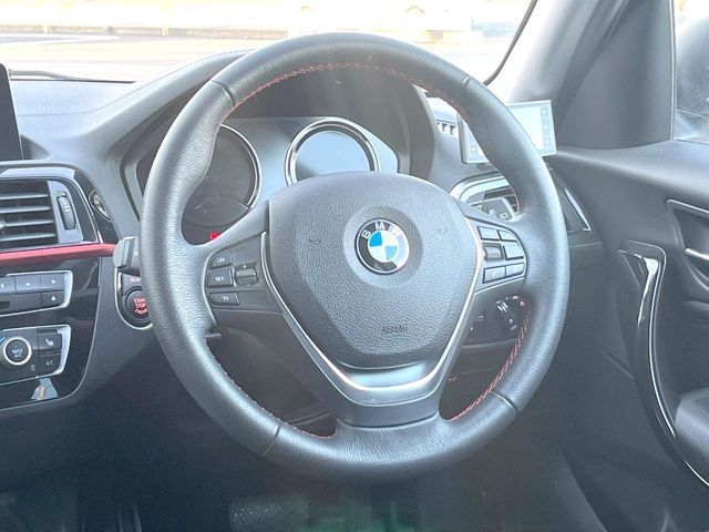 BMW 1SERIES 2018 Image 31