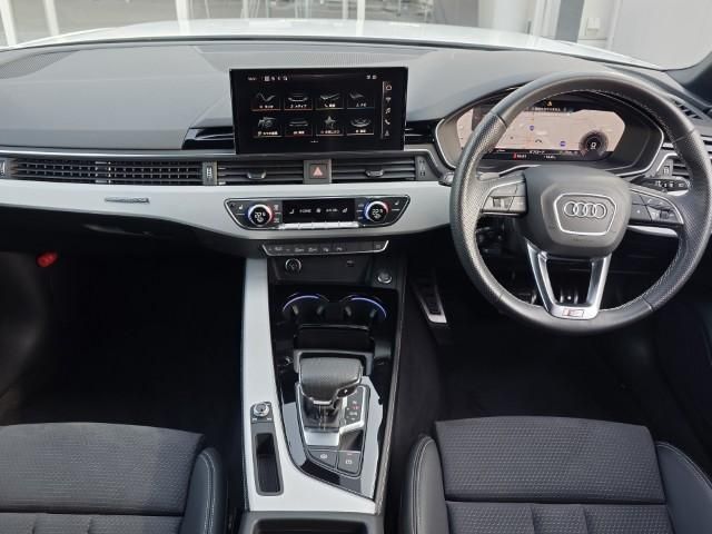 AUDI A4 AVANT 2023 Image 31