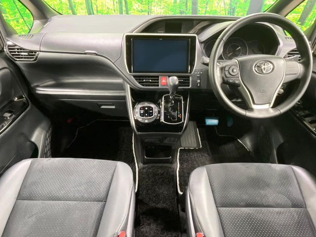 TOYOTA VOXY 2021 Image 31