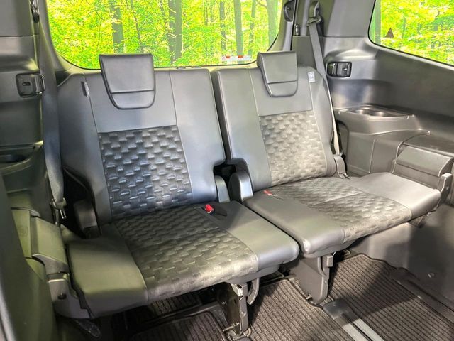 TOYOTA VOXY HYBRID 2024 Image 31