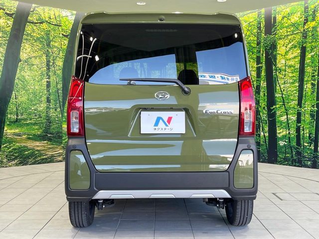 DAIHATSU TANTO FAN CROSS 2023 Image 31