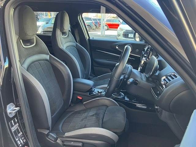 BMW MINI CLUBMAN 2023 Image 31