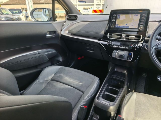 TOYOTA AQUA 2024 Image 31