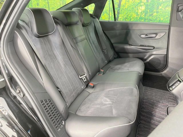 TOYOTA CROWN SEDAN HYBRID 2018 Image 31