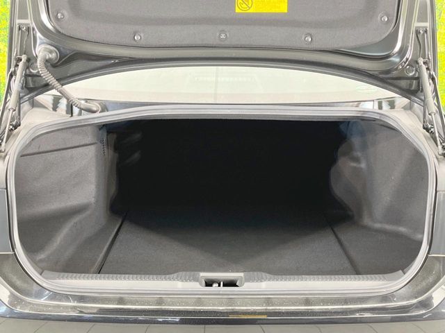 TOYOTA CROWN SEDAN HYBRID 2018 Image 31