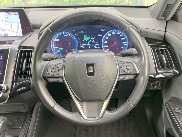 TOYOTA CROWN SEDAN HYBRID 2018 Image 31