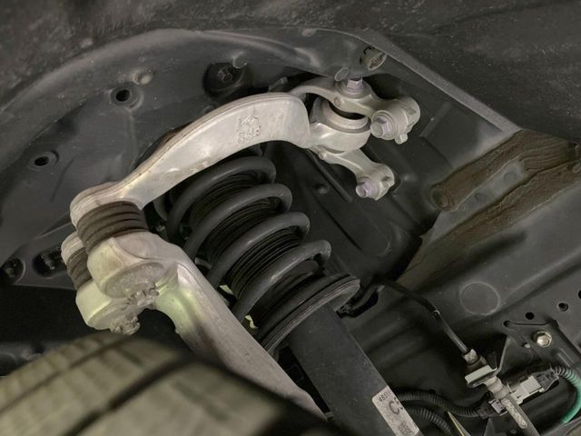 TOYOTA CROWN SEDAN HYBRID 2018 Image 31