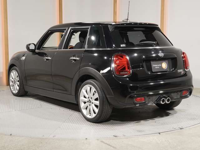BMW MINI COOPER SD 5DOOR 2020 Image 31