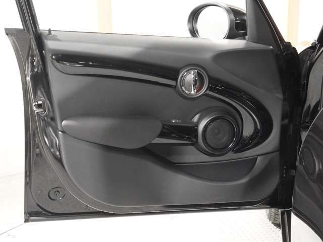 BMW MINI COOPER SD 5DOOR 2020 Image 31