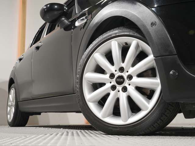 BMW MINI COOPER SD 5DOOR 2020 Image 31