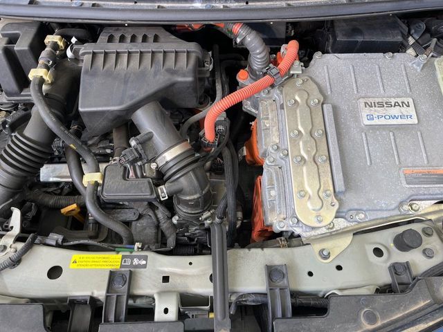 NISSAN NOTE 2017 Image 31