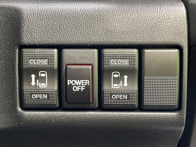 MAZDA PREMACY 2017 Image 31