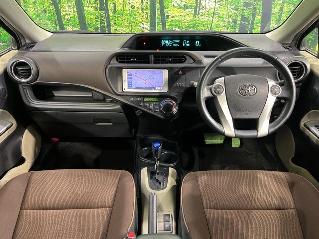 TOYOTA AQUA 2013 Image 31