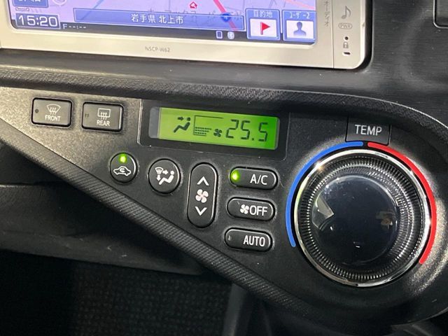 TOYOTA AQUA 2013 Image 31