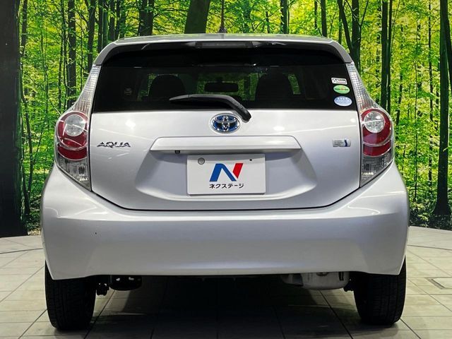 TOYOTA AQUA 2013 Image 31